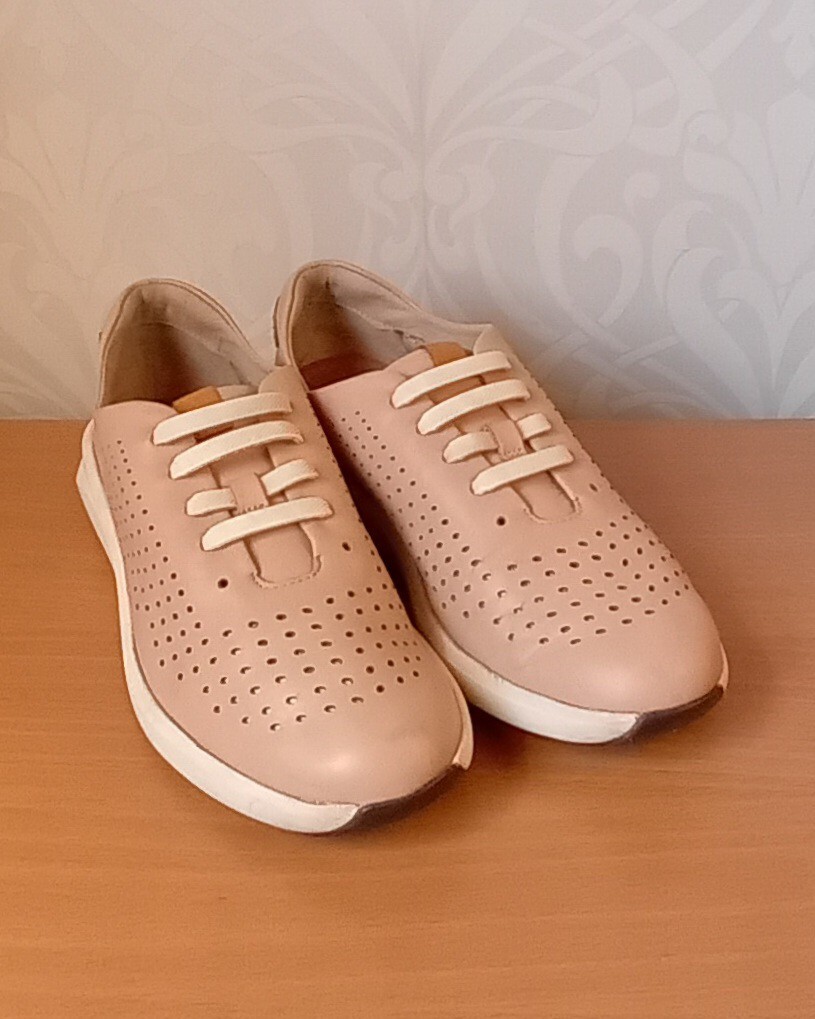 Clarks Unstructured