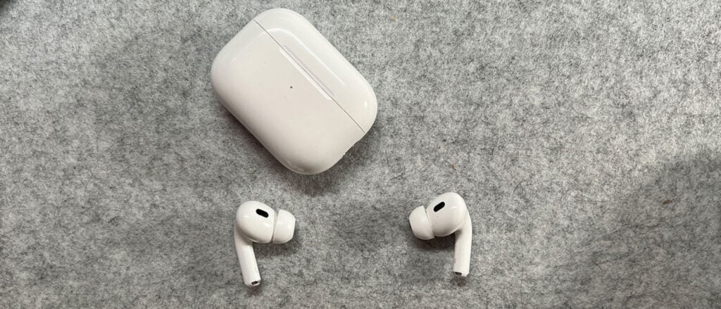 Apple AirPods Pro (2nd Generation)