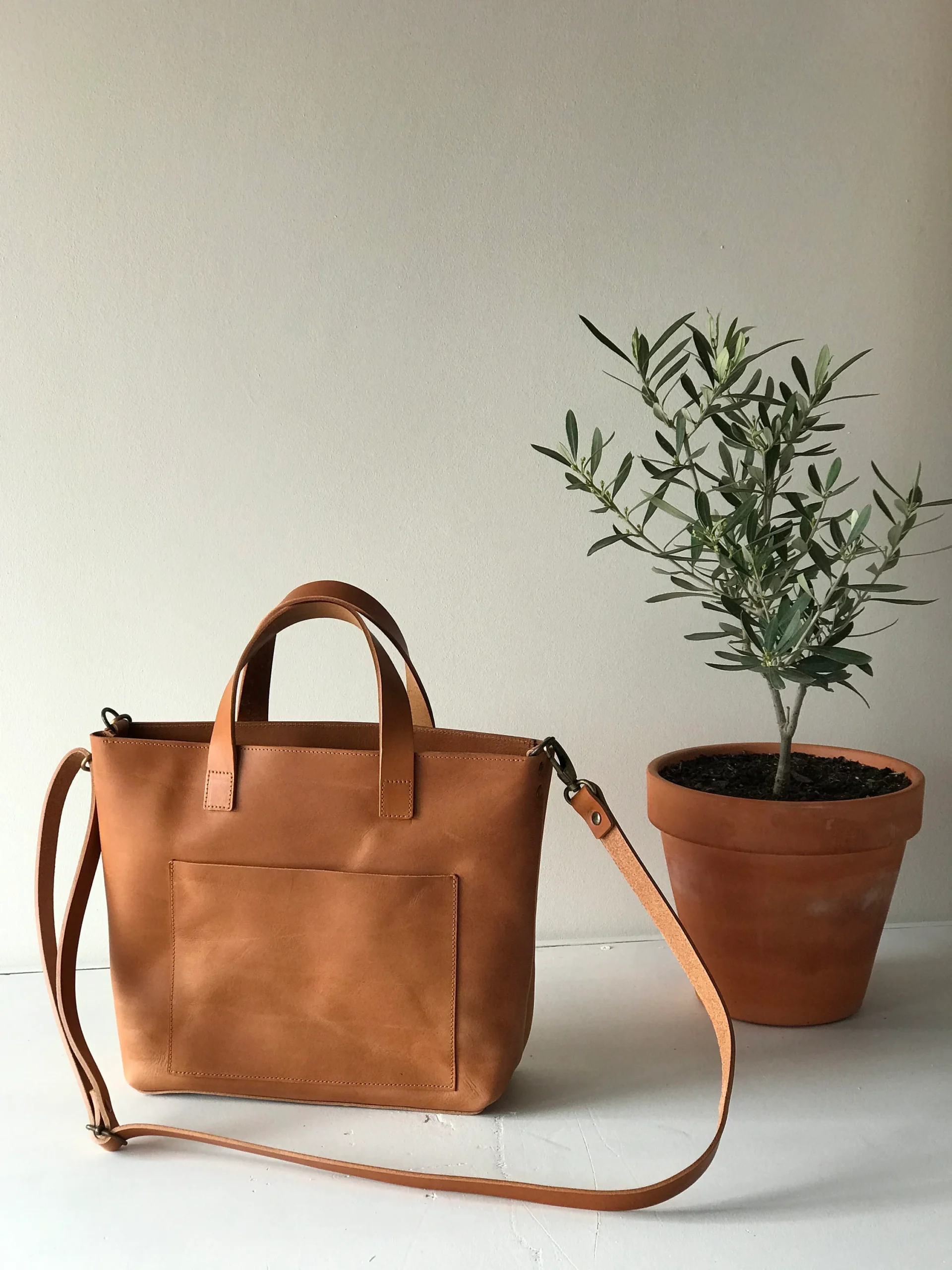 Kanna (Lab-Created Vegan Leather Tote)
