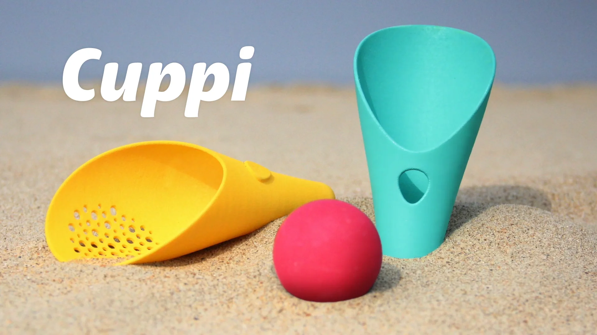 Quut Cuppi Sand Scoop & Bucket