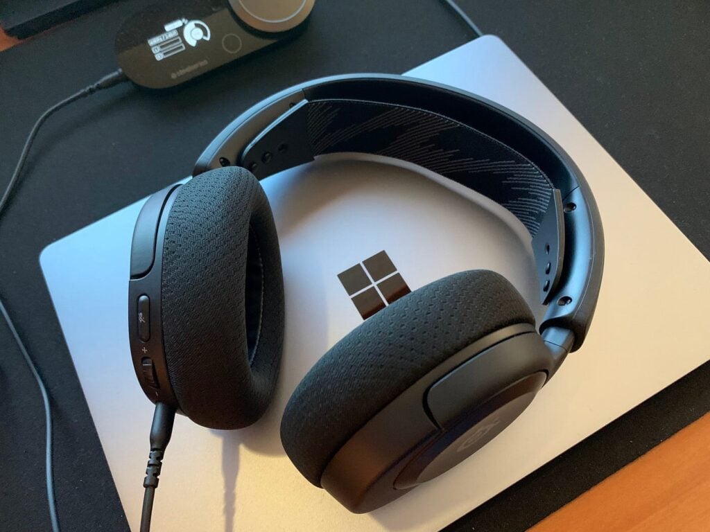 SteelSeries Arctis Nova 1