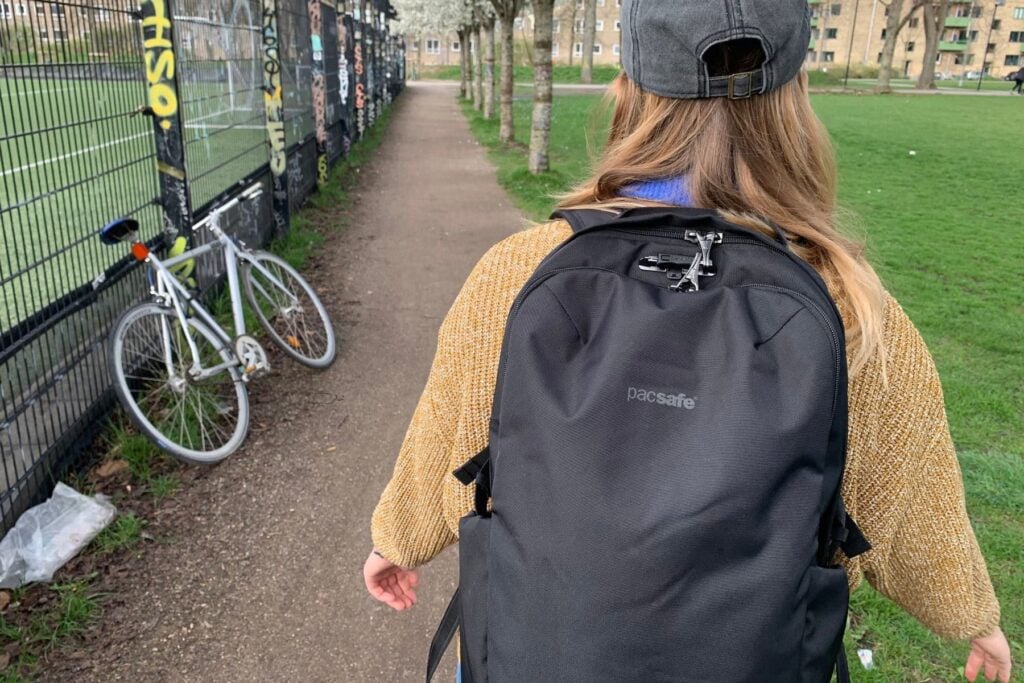 Vibe 25L: The Honest Entry Point